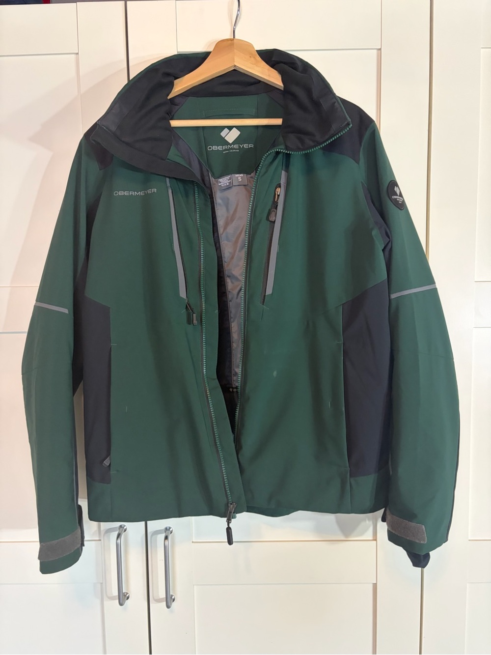 Obermeyer Green and Black Waterproof Men's Rain Jacket W